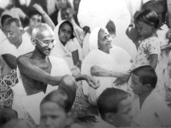 The heart of Gandhiji-Kasturb's symbiosis is finally in Pune | Mahatma Gandhi Jayanti: गांधीजी-कस्तुरबांच्या सहजीवनाची हृद्य अखेर पुण्यात The heart of Gandhiji-Kasturb's symbiosis is finally in Pune | Mahatma Gandhi Jayanti: गांधीजी-कस्तुरबांच्या सहजीवनाची हृद्य अखेर पुण्यात