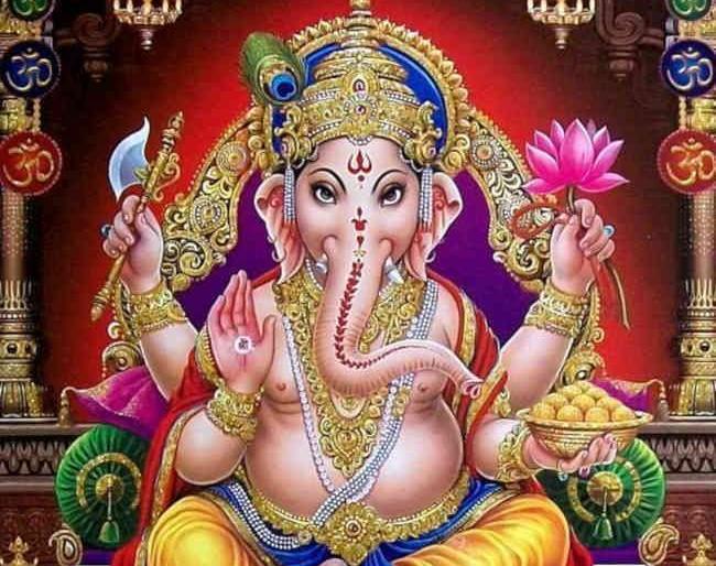 Ganaraya will be enthroned at the auspicious moment | शुभमुहूर्तावर विराजमान होणार गणराया Ganaraya will be enthroned at the auspicious moment | शुभमुहूर्तावर विराजमान होणार गणराया