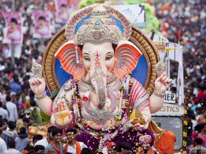 Restrictions on Ganeshotsav due to corona; Where the installation of ‘Shri’; Immersion there | कोरोनामुळे गणेशोत्सवावरही निर्बंध; जिथं ‘श्री’ची प्रतिष्ठापना; तेथेच विसर्जन Restrictions on Ganeshotsav due to corona; Where the installation of ‘Shri’; Immersion there | कोरोनामुळे गणेशोत्सवावरही निर्बंध; जिथं ‘श्री’ची प्रतिष्ठापना; तेथेच विसर्जन