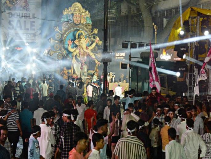 How to prevent sound systems, reckless dancing, and obscenity during Ganeshotsav | राज्य महोत्सवाचे स्वागतच, पण गणेशोत्सवातील साऊंड सिस्टिम, बेभान डान्स, बीभत्सपणा कसा रोखणार How to prevent sound systems, reckless dancing, and obscenity during Ganeshotsav | राज्य महोत्सवाचे स्वागतच, पण गणेशोत्सवातील साऊंड सिस्टिम, बेभान डान्स, बीभत्सपणा कसा रोखणार