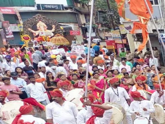 Ganesh procession in Kolhapur this year on the same day, police warned  | कोल्हापुरात यंदा गणेश मिरवणुका एकाच दिवशी, पोलिसांनी दिला इशारा  Ganesh procession in Kolhapur this year on the same day, police warned  | कोल्हापुरात यंदा गणेश मिरवणुका एकाच दिवशी, पोलिसांनी दिला इशारा