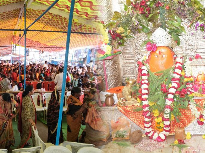 3 lakh modaks by Vighnaharta Chintamani Ganapati Sansthan queues with devotees from the state as well as from out of maharashtra | विघ्नहर्ता चिंतामणी गणपती संस्थानतर्फे ३ लाख मोदक, राज्यासह परराज्यातील भाविकांच्या दर्शनासह रांगा 3 lakh modaks by Vighnaharta Chintamani Ganapati Sansthan queues with devotees from the state as well as from out of maharashtra | विघ्नहर्ता चिंतामणी गणपती संस्थानतर्फे ३ लाख मोदक, राज्यासह परराज्यातील भाविकांच्या दर्शनासह रांगा