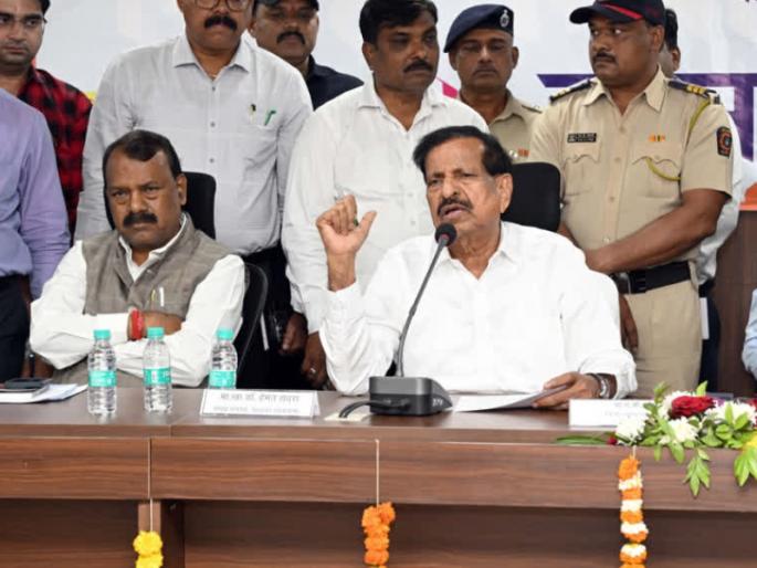 BJP gets strength from Forest Minister Ganesh Naik's Janata Darbar; Naik in the field to stop Shinde Sena's Minister Sarnaik | भाजपाला वनमंत्री गणेश नाईकांच्या जनता दरबाराचे बळ;  शिंदेसेनेच्या मंत्री सरनाईकना रोखण्यासाठी नाईक मैदानात 