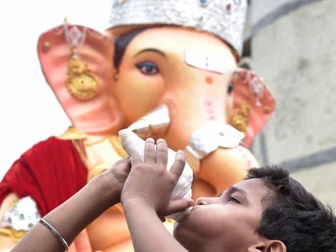 First of all, the significance of Shree Ganesh Namajpa! | आधी वंदू तूज मोरया - श्रीगणेश नामजपाचे महत्त्व ! First of all, the significance of Shree Ganesh Namajpa! | आधी वंदू तूज मोरया - श्रीगणेश नामजपाचे महत्त्व !