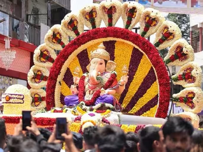 The concept of Gulalmukta Ganesha Visarjan in Beed; Mandal said, we will scatter flowers | बीडमध्ये गुलालमुक्त गणेश विसर्जनाची संकल्पना; मंडळे म्हणाली, आम्ही फुले उधळणार The concept of Gulalmukta Ganesha Visarjan in Beed; Mandal said, we will scatter flowers | बीडमध्ये गुलालमुक्त गणेश विसर्जनाची संकल्पना; मंडळे म्हणाली, आम्ही फुले उधळणार