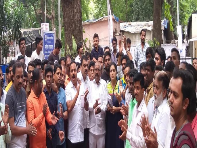 non-participation in Ganesh visarjan miravnuk against DJ ban | डीजे बंदीविरोधात गणेश मंडळे आक्रमक : विसर्जन मिरवणुकीत सहभागी न होण्याचा पावित्रा non-participation in Ganesh visarjan miravnuk against DJ ban | डीजे बंदीविरोधात गणेश मंडळे आक्रमक : विसर्जन मिरवणुकीत सहभागी न होण्याचा पावित्रा