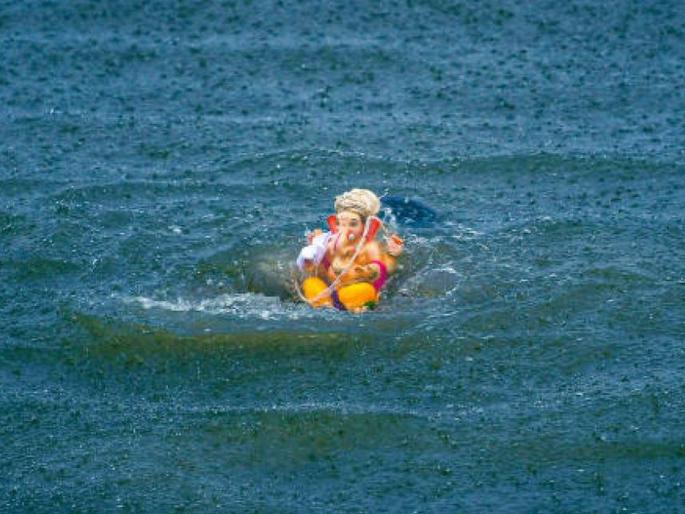 Controversy over queuing for Ganpati immersion; A case has been registered with the city police | गणपती विसर्जनात रांगा लावण्यावरून वाद; शहर पोलिसात गुन्हा दाखल Controversy over queuing for Ganpati immersion; A case has been registered with the city police | गणपती विसर्जनात रांगा लावण्यावरून वाद; शहर पोलिसात गुन्हा दाखल