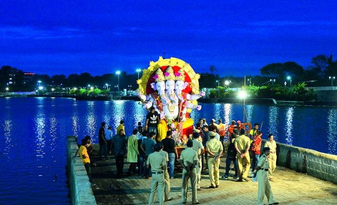 Bappa Tuza Virah Nako, Pudhchya Varshi Lavkar Ye H | Ganesh Visarjan 2019 : बाप्पा तुझा विरह नको, पुढच्या वर्षी लवकर ये हं