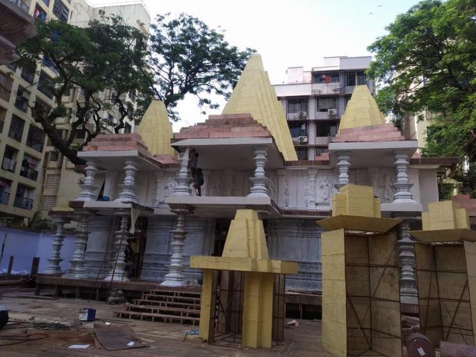 Mumbai police honor to give them respect of Aarti of 'Mumbaicha Raja' | मुंबई पोलिसांना 'मुंबईच्या राजा'च्या आरतीचा मान  Mumbai police honor to give them respect of Aarti of 'Mumbaicha Raja' | मुंबई पोलिसांना 'मुंबईच्या राजा'च्या आरतीचा मान