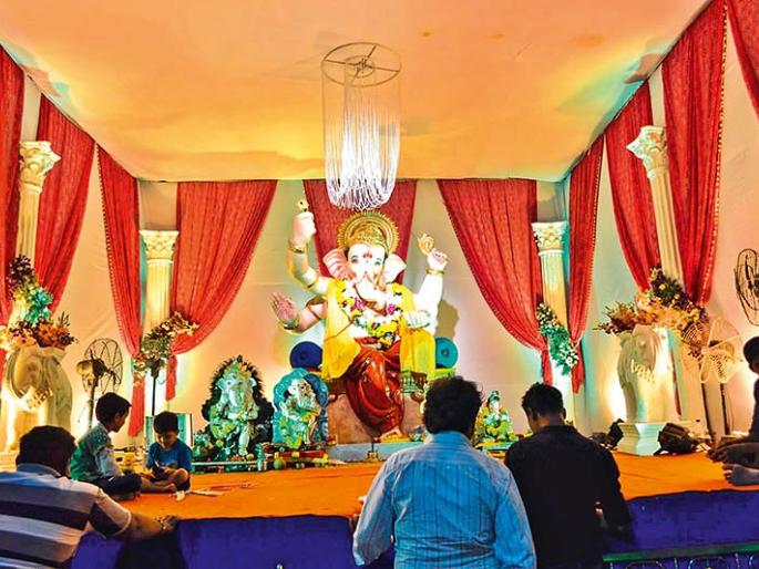 why youth turning their back to Gansh mandlas & why enthusiasm is now less? | बाप्पा, सॉरी वी आर बिझी ! गणेश मंडळांत पूर्वी अनलिमिटेड उत्साह होता, आता तो लिमिटेड झालाय, असं का? why youth turning their back to Gansh mandlas & why enthusiasm is now less? | बाप्पा, सॉरी वी आर बिझी ! गणेश मंडळांत पूर्वी अनलिमिटेड उत्साह होता, आता तो लिमिटेड झालाय, असं का?