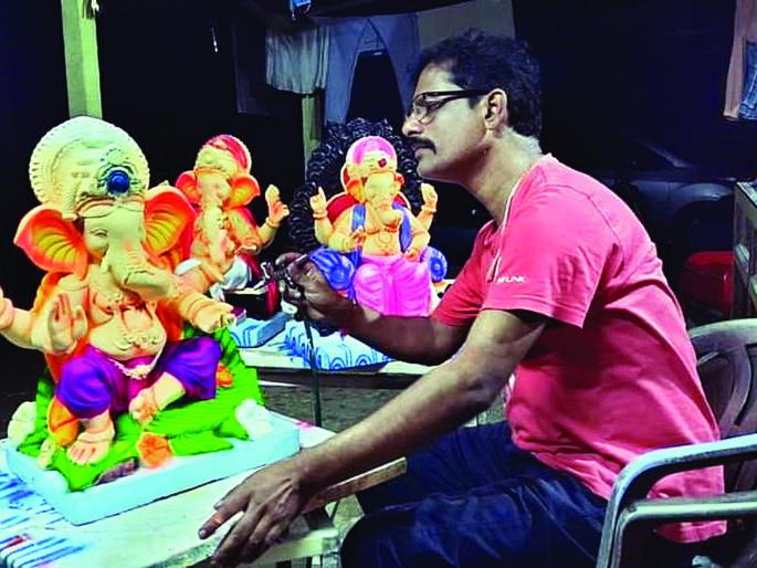 Rice is still given in return for Ganesh idols | गणेशमूर्तीचा मोबदला म्हणून अजूनही दिले जाते भात Rice is still given in return for Ganesh idols | गणेशमूर्तीचा मोबदला म्हणून अजूनही दिले जाते भात