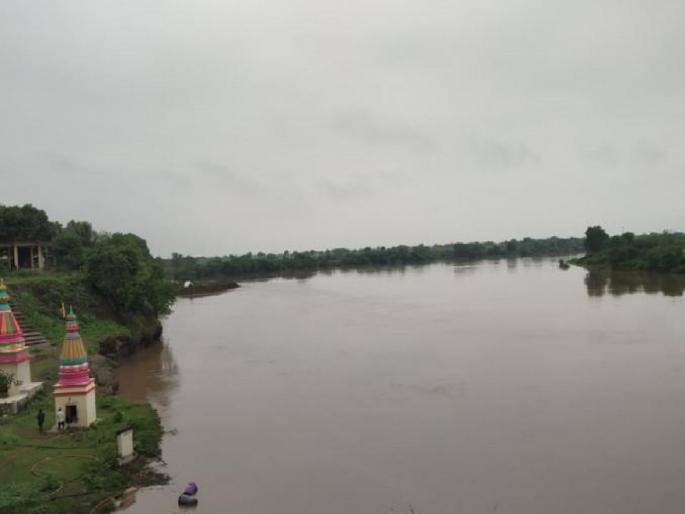 Gangapur Upsa Irrigation Scheme work stalled for six months; Administration fines contractor Rs 25,000 per day | गंगापूर उपसा सिंचन योजनेचे काम ६ महिन्यांपासून ठप्प; ठेकेदाराला प्रतिदिन २५ हजार रुपये दंड Gangapur Upsa Irrigation Scheme work stalled for six months; Administration fines contractor Rs 25,000 per day | गंगापूर उपसा सिंचन योजनेचे काम ६ महिन्यांपासून ठप्प; ठेकेदाराला प्रतिदिन २५ हजार रुपये दंड