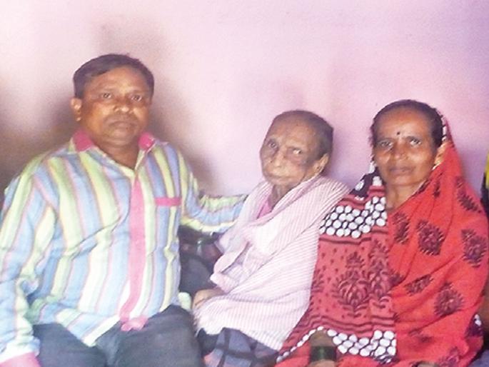 110 year old Ganguibai polling station will be felicitated; Election Commission's decision | ११० वर्षांच्या गंगूबाईंचा मतदान केंद्रावर होणार सत्कार; निवडणूक आयोगाचा निर्णय 110 year old Ganguibai polling station will be felicitated; Election Commission's decision | ११० वर्षांच्या गंगूबाईंचा मतदान केंद्रावर होणार सत्कार; निवडणूक आयोगाचा निर्णय