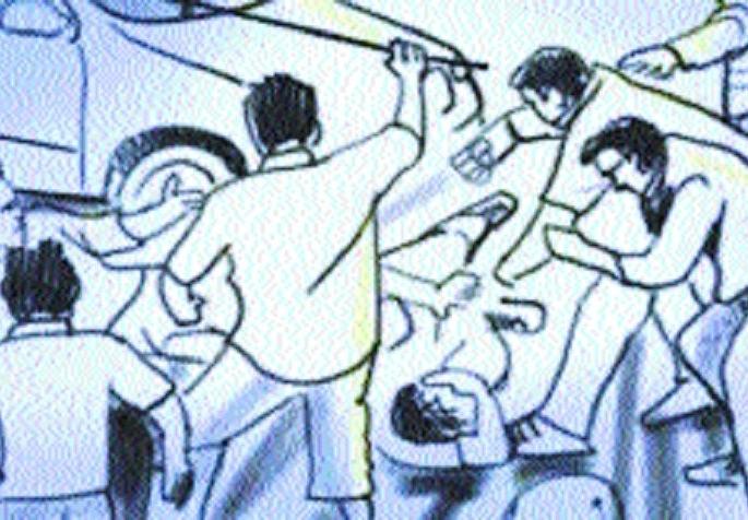 Nepotism in the notorious gangster gang in Nagpur | नागपुरात कुख्यात गुंडाच्या टोळीत भाई-भतीजावाद Nepotism in the notorious gangster gang in Nagpur | नागपुरात कुख्यात गुंडाच्या टोळीत भाई-भतीजावाद