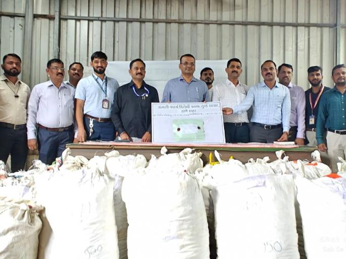 Gang smuggling ganja brought from Orissa from Bhiwandi jailed | ओरिसातून आणलेल्या गांजाची भिवंडीतून तस्करी करणारी टोळी जेरबंद Gang smuggling ganja brought from Orissa from Bhiwandi jailed | ओरिसातून आणलेल्या गांजाची भिवंडीतून तस्करी करणारी टोळी जेरबंद
