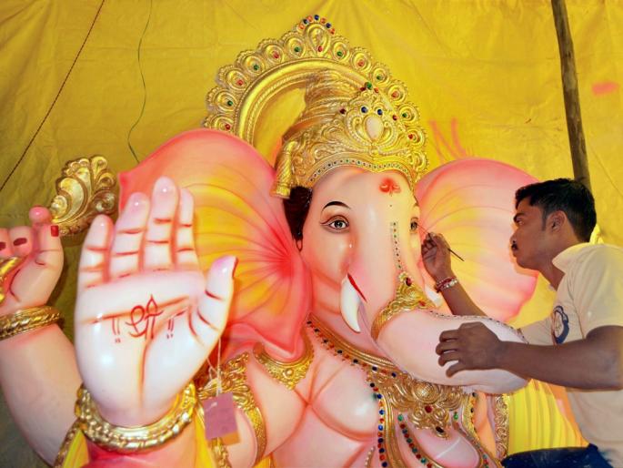 Allow Ganpati to leave a special train for the people of Konkan via Borivali | गणपतीला कोकणवासीयांसाठी बोरिवली मार्गे विशेष गाडी सोडण्यास मान्यता द्या Allow Ganpati to leave a special train for the people of Konkan via Borivali | गणपतीला कोकणवासीयांसाठी बोरिवली मार्गे विशेष गाडी सोडण्यास मान्यता द्या