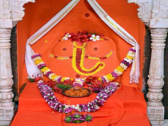 one village one Ganapati In Ganapatipule, Villagers are given touch darshan | गणपतीपुळेत ‘एक गाव एक गणपती’; ‘श्रीं’च्या गाभाऱ्यात ग्रामस्थांना प्रवेश
