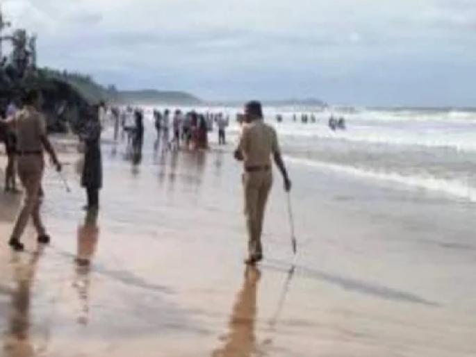 A young tourist from Mumbai died after drowning in the sea at Ganapatipule | गणपतीपुळे येथे तरुणाचा बुडून मृत्यू, दोघांना वाचवण्यात यश; गेल्या पंधरा दिवसांतील तिसरी घटना