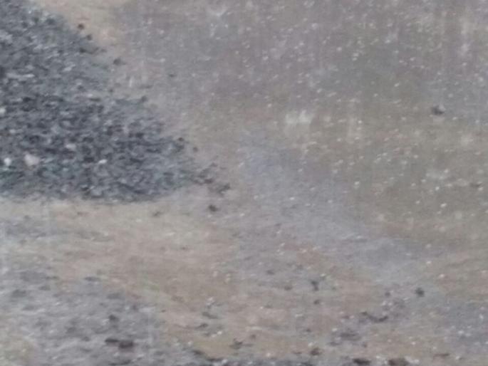 Heavy rain along with heavy rains in Ahmednagar | अहमदनगरमध्ये विजांच्या कडकडाटसह गारांचा पाऊस Heavy rain along with heavy rains in Ahmednagar | अहमदनगरमध्ये विजांच्या कडकडाटसह गारांचा पाऊस