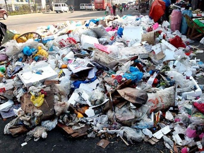 The garbage empire in Malegaon despite the Ghanta gadi | घंटागाडी असूनही मालेगाव शहरात कचऱ्याचे साम्राज्य The garbage empire in Malegaon despite the Ghanta gadi | घंटागाडी असूनही मालेगाव शहरात कचऱ्याचे साम्राज्य