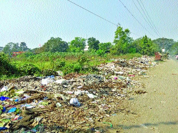 ... now here it is debris | ... आता इथे टाकले जाते डेब्रिज ... now here it is debris | ... आता इथे टाकले जाते डेब्रिज