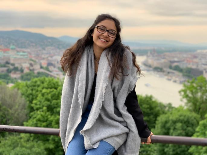 friends studying in Canada and Germany shares their lockdown story. | कॅनडा आणि जर्मनीमध्ये शिकणाऱ्या मित्रमैत्रिणींच्या ‘लॉकडाउन’ आयुष्यात आत्ता काय चालू आहे?