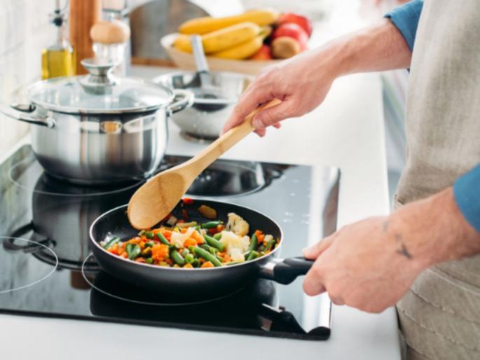 couple pays 11 lakh rupees gas bill after 18 years in uk news viral | बाप रे बाप! घरी आलं 11 लाखांचं गॅस बिल; कपलच्या पायाखालची जमीन सरकली अन्... couple pays 11 lakh rupees gas bill after 18 years in uk news viral | बाप रे बाप! घरी आलं 11 लाखांचं गॅस बिल; कपलच्या पायाखालची जमीन सरकली अन्...