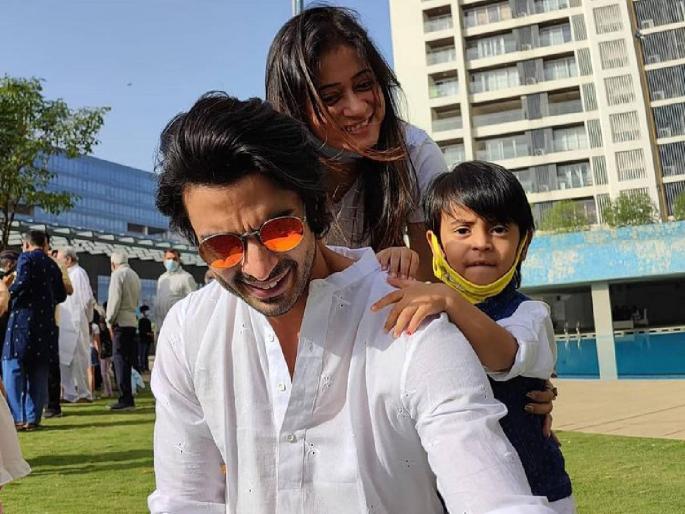 marathi actor gashmeer mahajani son cute video viral | 'बिल्कुल अपने बाप पे गया है'; गश्मीर महाजनीच्या लेकाचा क्यूट व्हिडीओ व्हायरल marathi actor gashmeer mahajani son cute video viral | 'बिल्कुल अपने बाप पे गया है'; गश्मीर महाजनीच्या लेकाचा क्यूट व्हिडीओ व्हायरल