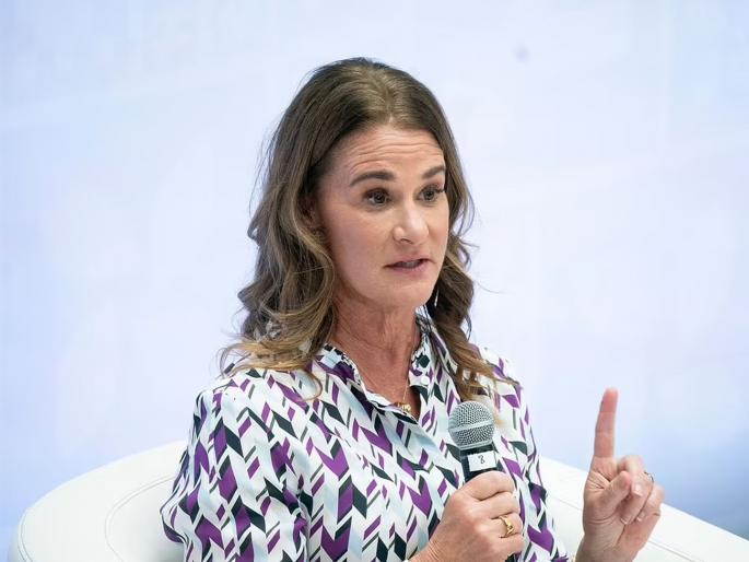 Melinda Gates' book 'The Next Day' was recently published. Melinda Gates spoke openly about divorce for the first time | ‘नातं संपतं, आयुष्य नाही’! ‘घटस्फोटानंतर पुन्हा नव्यानं आयुष्य घडवण्यासाठी धैर्य लागतं Melinda Gates' book 'The Next Day' was recently published. Melinda Gates spoke openly about divorce for the first time | ‘नातं संपतं, आयुष्य नाही’! ‘घटस्फोटानंतर पुन्हा नव्यानं आयुष्य घडवण्यासाठी धैर्य लागतं