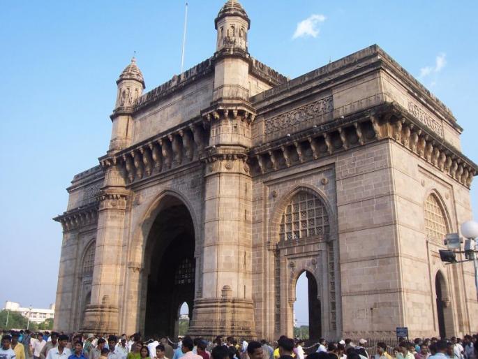 The first time I saw the sea in life; 77 children travel to Mumbai city | आम्ही आयुष्यात पहिल्यांदाच पाहिला समुद्र; ७७ मुलांनी केली मुंबई शहराची सफर The first time I saw the sea in life; 77 children travel to Mumbai city | आम्ही आयुष्यात पहिल्यांदाच पाहिला समुद्र; ७७ मुलांनी केली मुंबई शहराची सफर