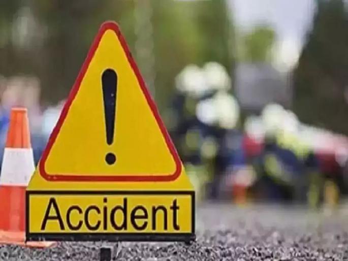 Accident to vehicle of devotees going for darshan at Mahur; Six people were injured | माहूर येथे दर्शनासाठी निघालेल्या भाविकांच्या वाहनाला अपघात; सहा जण जखमी Accident to vehicle of devotees going for darshan at Mahur; Six people were injured | माहूर येथे दर्शनासाठी निघालेल्या भाविकांच्या वाहनाला अपघात; सहा जण जखमी