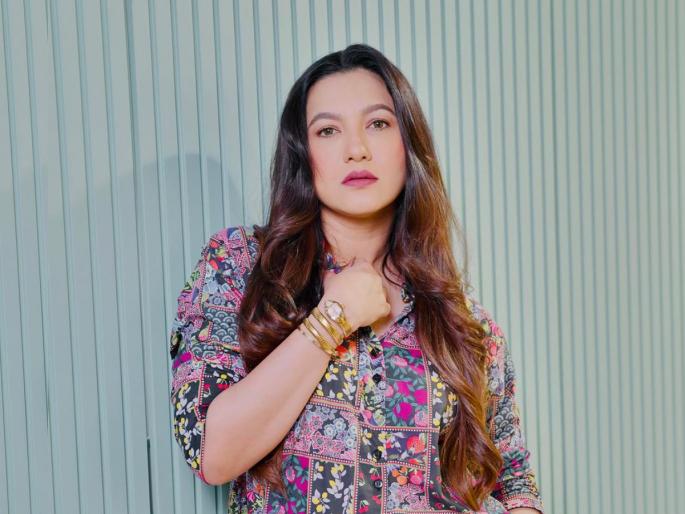 bigg boss fame gauhar khan expensive sunglasses stolen in dubai to mumbai flight actress angry tweet | "चोराला शोधा", मौल्यवान वस्तूची विमानात चोरी झाल्यानंतर गौहर खान संतापली, एअरलाइन कंपनीला सुनावलं bigg boss fame gauhar khan expensive sunglasses stolen in dubai to mumbai flight actress angry tweet | "चोराला शोधा", मौल्यवान वस्तूची विमानात चोरी झाल्यानंतर गौहर खान संतापली, एअरलाइन कंपनीला सुनावलं