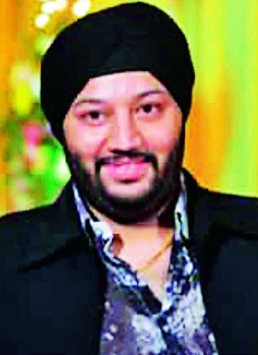 Who will arrest the notorious Gaurav Tuli in Nagpur? | नागपुरातील कुख्यात गौरव तुलीच्या मुसक्या कोण बांधणार?