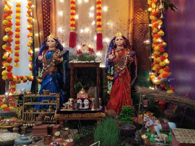 House has no age 90 year old grandfather decorates hut on Bagayat farm in Pune | 'हौसेला वय नसतं', पुण्यात ९० वर्षांच्या आजोबांनी केली बागायत शेतीवरल्या झोपडीची सजावट House has no age 90 year old grandfather decorates hut on Bagayat farm in Pune | 'हौसेला वय नसतं', पुण्यात ९० वर्षांच्या आजोबांनी केली बागायत शेतीवरल्या झोपडीची सजावट