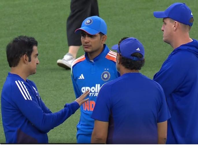 Animated Gautam Gambhir's Fiery Chat With Helpless Shubman Gill After Post Match Drama Following India's Loss To AUS In 1st ODI Pics Goes Viral | IND vs AUS : पराभवानंतर कोच गौतम गंभीर यांनी घेतली गिलची शाळा? व्हायरल फोटोमुळे रंगली चर्चा