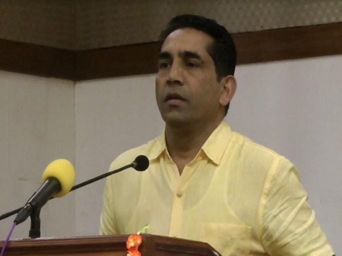 Exit the government and then speak, do not threats | सरकारमधून बाहेर पडा व मग बोला, धमक्या नको, मगोपला मंत्री गावडे यांचा सल्ला Exit the government and then speak, do not threats | सरकारमधून बाहेर पडा व मग बोला, धमक्या नको, मगोपला मंत्री गावडे यांचा सल्ला