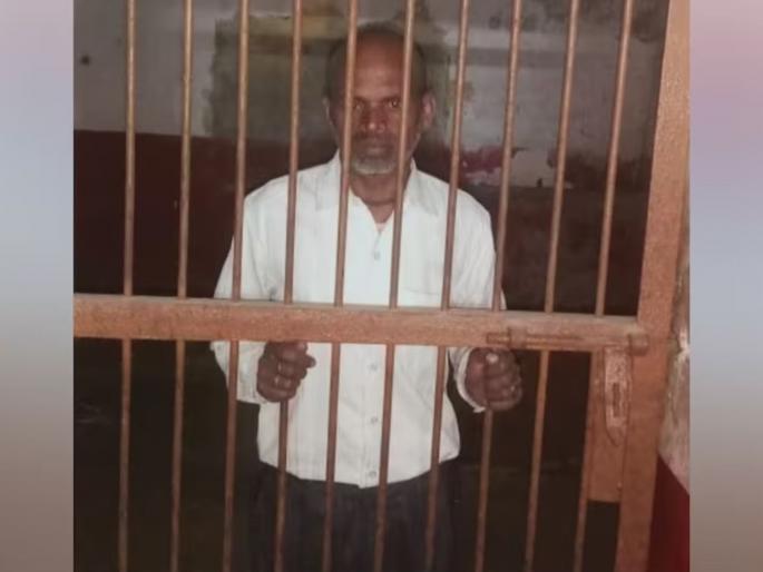 agra middle aged man stalked 14 year girl when she refused he made bomb to blow | भयंकर! 14 वर्षीय मुलीवर जीव जडला; प्रेमात अयशस्वी होताच पेट्रोल पंपाजवळ बॉम्ब ठेवला अन्... agra middle aged man stalked 14 year girl when she refused he made bomb to blow | भयंकर! 14 वर्षीय मुलीवर जीव जडला; प्रेमात अयशस्वी होताच पेट्रोल पंपाजवळ बॉम्ब ठेवला अन्...