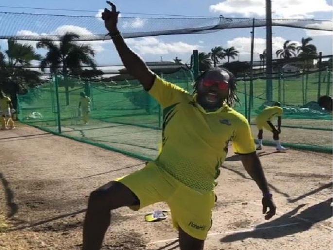 IPL 2019, KXIPvMI: Chris Gayle has done a bhangda, watch this funny video | IPL 2019, KXIPvMI : ख्रिस गेलने केला भांगडा, पाहा हा मजेशीर व्हिडीओ