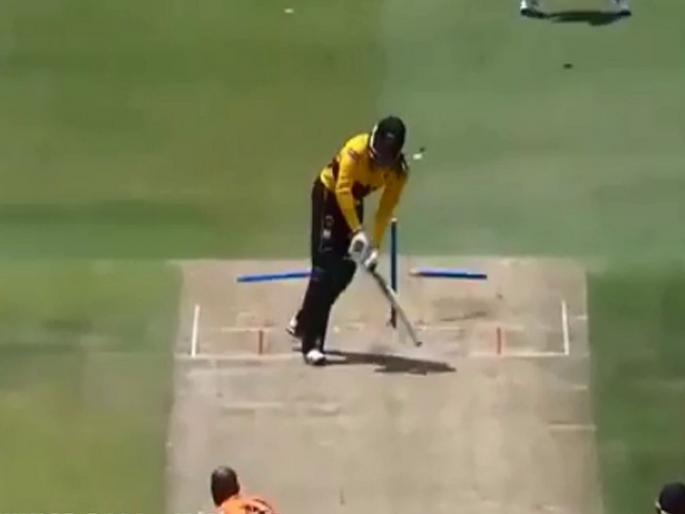 Video: Junior Dala cleans up Chris Gayle with a lethal yorker in Mzansi Super League | Video : ख्रिस गेलची 'दांडी' गुल, आफ्रिकेच्या युवा गोलंदाजासमोर युनिव्हर्स बॉसची दैना