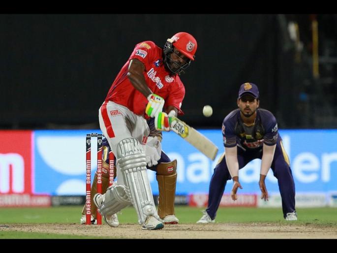 KXIP vs KKR Latest News : Mandeep Singh and Chris Gayle completed 1000 runs in IPL for Kings XI Punjab  | KXIP vs KKR Latest News : ख्रिस गेल, मनदीप सिंग यांचा एकाच सामन्यात 'सेम टू सेम' विक्रम