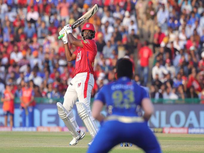 IPL 2019: 300th six in the IPL for Chris Gayle | IPL 2019 : ख्रिस गेलचे षटकारांचे त्रिशतक, अशी कामगिरी करणारा पहिलाच