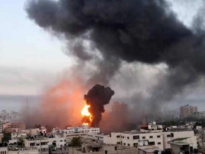 Israel bombs refugees; Many buildings demolished; Many women, children under the rubble | निर्वासितांवर इस्रायलचे बाॅम्ब; अनेक इमारती जमीनदोस्त; अनेक महिला, मुले ढिगाऱ्याखाली Israel bombs refugees; Many buildings demolished; Many women, children under the rubble | निर्वासितांवर इस्रायलचे बाॅम्ब; अनेक इमारती जमीनदोस्त; अनेक महिला, मुले ढिगाऱ्याखाली