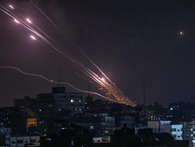 israel lebanon war hezbollah israel army attack on beirut village 23 people killed hamas | इस्रायलचा बेरूतमध्ये मोठा हवाई हल्ला, अनेक इमारतींचे नुकसान, सात मुलांसह २३ जणांचा मृत्यू israel lebanon war hezbollah israel army attack on beirut village 23 people killed hamas | इस्रायलचा बेरूतमध्ये मोठा हवाई हल्ला, अनेक इमारतींचे नुकसान, सात मुलांसह २३ जणांचा मृत्यू