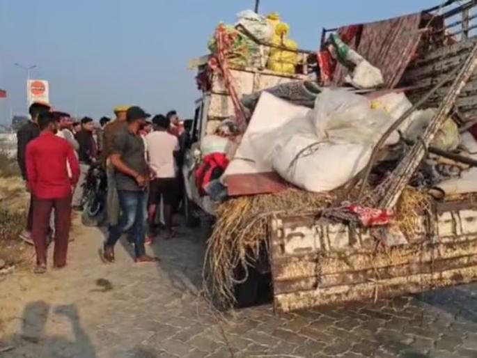 ghazipur horrific road accident truck hits vehicle of devotees returning from mahakumbh many people died | Ghazipur Accident: भीषण अपघात! महाकुंभवरून परतणाऱ्या भाविकांच्या गाडीला ट्रकची धडक, ६ जणांचा मृत्यू ghazipur horrific road accident truck hits vehicle of devotees returning from mahakumbh many people died | Ghazipur Accident: भीषण अपघात! महाकुंभवरून परतणाऱ्या भाविकांच्या गाडीला ट्रकची धडक, ६ जणांचा मृत्यू