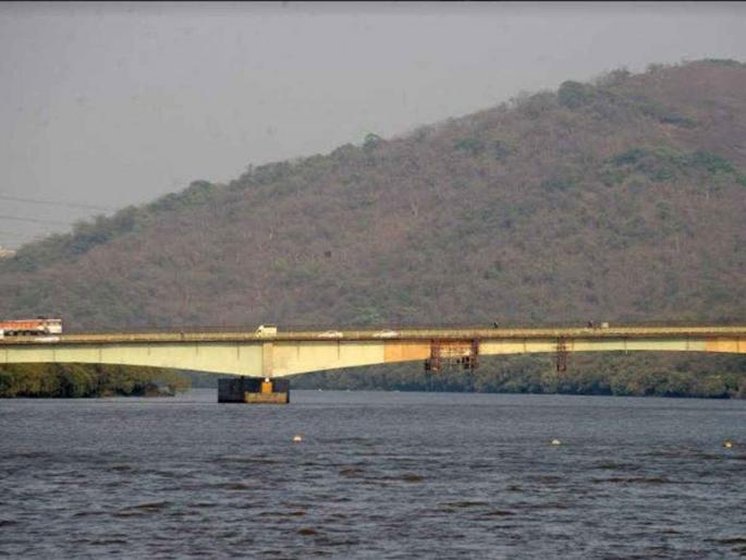 heavy vehicles banned on Versova bridge for repairs between November 13 and 15 | दुरुस्तीसाठी वरसावे पुलावर अवजड वाहनांना १३ ते १५ नोव्हेंबर दरम्यान बंदी