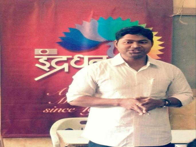 Three young poets have submitted their recitation and poetry inside poetry - Geetesh Shinde | तीन तरुण कवींनी सादर केले त्यांचे वाचनानुभव, कविता आत मुरावी लागते -  गीतेश शिंदे Three young poets have submitted their recitation and poetry inside poetry - Geetesh Shinde | तीन तरुण कवींनी सादर केले त्यांचे वाचनानुभव, कविता आत मुरावी लागते -  गीतेश शिंदे