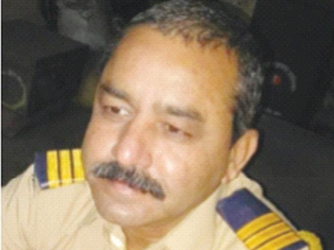 Crime News: Dispute over daughter; Murder of a police constable by stabbing him in the head | Crime News: मुलगी सासरी नांदत नसल्यावरून वाद; डोक्यात खलबत्ता घालून पोलीस हवालदाराची हत्या Crime News: Dispute over daughter; Murder of a police constable by stabbing him in the head | Crime News: मुलगी सासरी नांदत नसल्यावरून वाद; डोक्यात खलबत्ता घालून पोलीस हवालदाराची हत्या