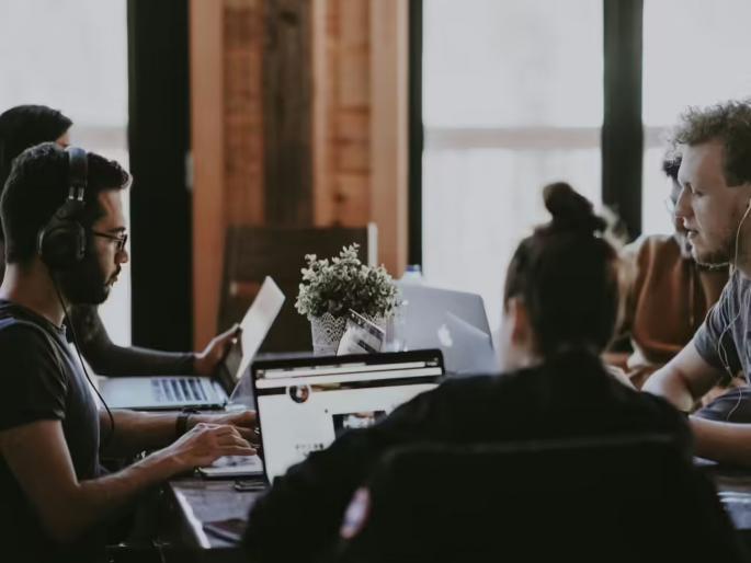 Why are Gen Z employees being fired from companies prematurely?; Study report reveals reason | मुदतीपूर्वीच Gen Z कर्मचाऱ्यांना कंपनीतून का काढलं जातंय?; स्टडी रिपोर्टमधून समोर आलं कारण Why are Gen Z employees being fired from companies prematurely?; Study report reveals reason | मुदतीपूर्वीच Gen Z कर्मचाऱ्यांना कंपनीतून का काढलं जातंय?; स्टडी रिपोर्टमधून समोर आलं कारण