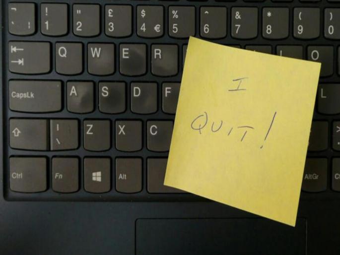 VIRAL: First job of my life and resigned after just three hours! Is that really what happened? | VIRAL : आयुष्यातील पहिलीच नोकरी अन् अवघ्या तीन तासांनंतरच दिला राजीनामा! असं नेमकं झालं काय? VIRAL: First job of my life and resigned after just three hours! Is that really what happened? | VIRAL : आयुष्यातील पहिलीच नोकरी अन् अवघ्या तीन तासांनंतरच दिला राजीनामा! असं नेमकं झालं काय?