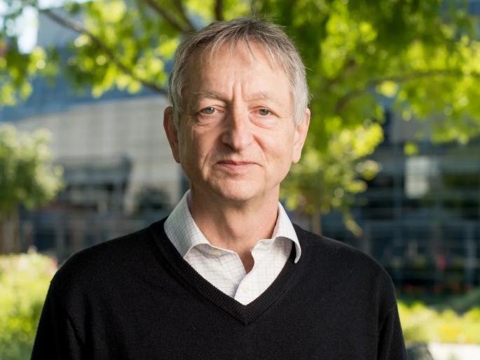 With the help of AI, a common man can make a nuclear bomb! Warning from the 'godfather' of AI | AIच्या मदतीने सामान्य माणूस बनवू शकतो अणुबॉम्ब! एआयच्या 'गॉडफादर'चा इशारा